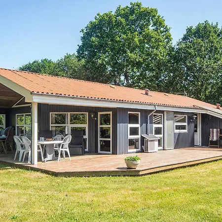 4 Star In Feriehus Glesborg